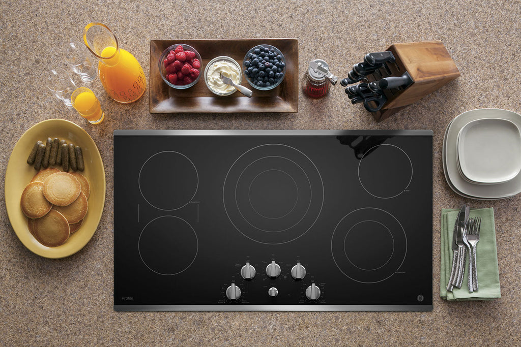 GE Profile 36" Electric Cooktop – PP7036SJSS|Surface de cuisson électrique GE ProfileMC de 36 po - PP7036SJSS|PP7036SS