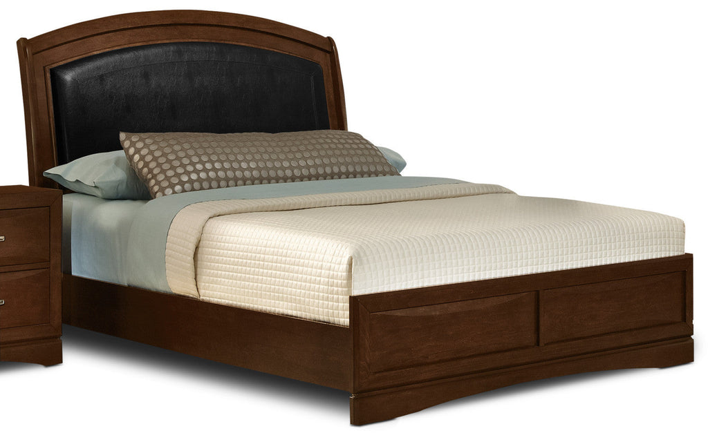 Beverly 4-Piece King Bed and Chest Package|Ensemble de chambre à coucher Beverly 4 pièces avec très grand lit et commode verticale