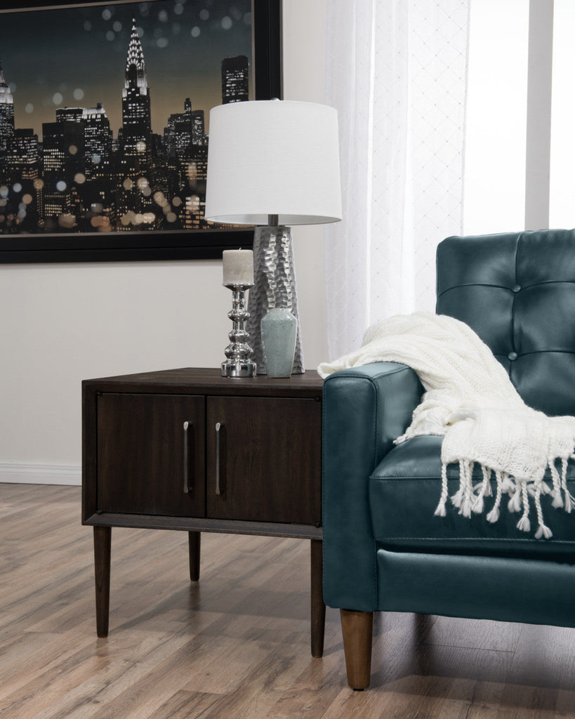 Kisper 22.13" Retro End Table with Storage - Dark Brown Wood Wood|Table de bout rétro Kisper de 22,13 po avec rangement - bois brun foncé